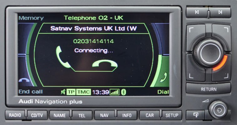 диска не се вади Audi-DVD-Navigation-System-RNS-E2