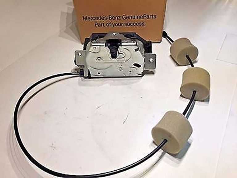 Ремонт брава багажник Mercedes ML / GL / R / W211