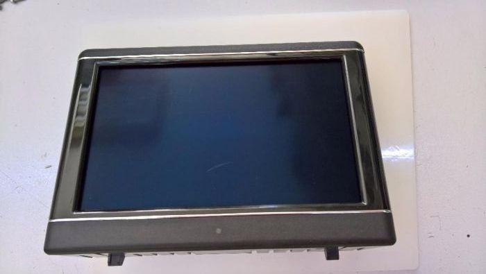 Ремонт дисплей навигация Mercedes W204 снимка